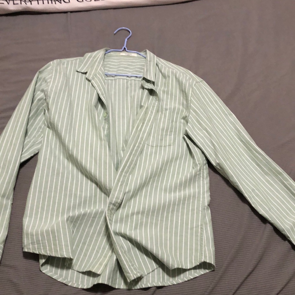 Men's green striped T-shirt